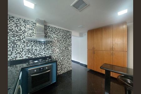 Casa à venda com 140m², 3 quartos e 2 vagasCozinha