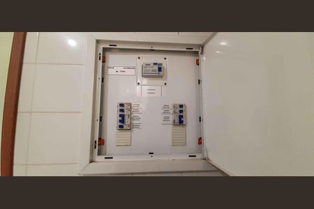 Apartamento à venda com 62m², 2 quartos e 1 vaga Apartamento à venda com 62m², 2 quartos e 1 vagaQuadro de Luz