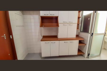 Apartamento à venda com 62m², 2 quartos e 1 vaga Apartamento à venda com 62m², 2 quartos e 1 vagaCozinha