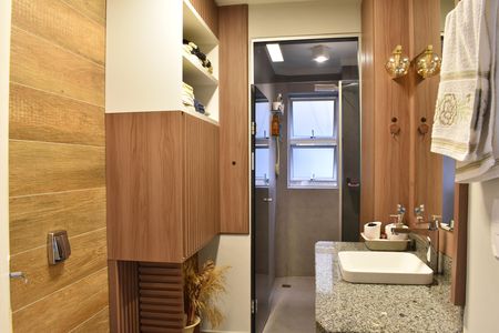 Apartamento para alugar com 92m², 3 quartos e sem vagaBanheiro