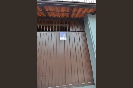 Casa à venda com 218m², 2 quartos e 2 vagas Casa à venda com 218m², 2 quartos e 2 vagasPlaquinha instalada