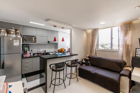 Apartamento à venda com 42m², 2 quartos e 1 vaga Apartamento à venda com 42m², 2 quartos e 1 vagaSala