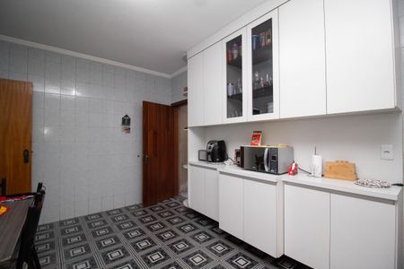 Casa à venda com 170m², 3 quartos e 2 vagas Casa à venda com 170m², 3 quartos e 2 vagasCozinha