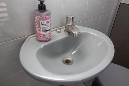 Casa à venda com 170m², 3 quartos e 2 vagas Casa à venda com 170m², 3 quartos e 2 vagasBanheiro de serviço