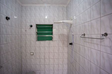 Casa à venda com 125m², 2 quartos e 2 vagasBanheiro Casa 1