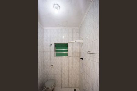 Casa à venda com 125m², 2 quartos e 2 vagasBanheiro Casa 1