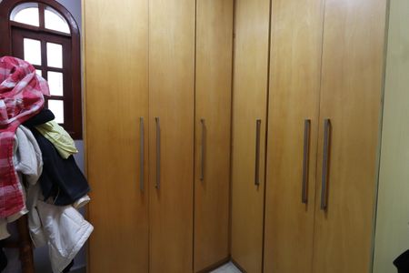 Casa à venda com 250m², 3 quartos e 3 vagasCloset da Suíte