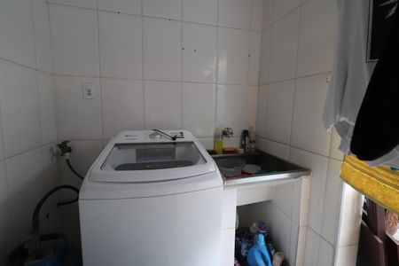 Casa à venda com 250m², 3 quartos e 3 vagasÁrea de Serviço