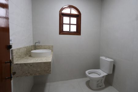 Casa à venda com 250m², 3 quartos e 3 vagasBanheiro Social