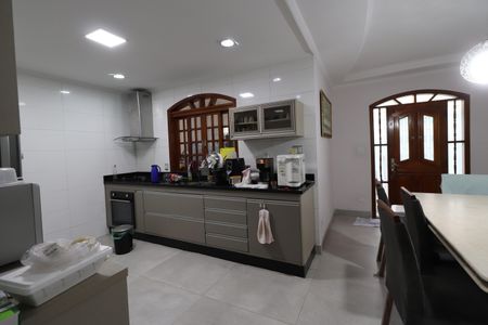 Casa à venda com 250m², 3 quartos e 3 vagasCozinha