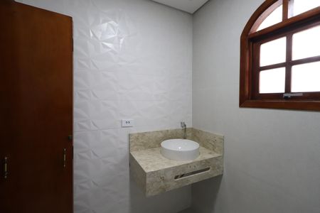 Casa à venda com 250m², 3 quartos e 3 vagasBanheiro 1
