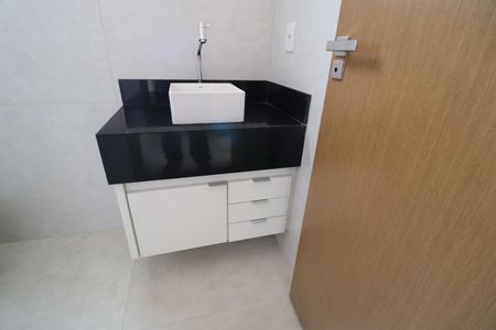 Apartamento para alugar com 84m², 3 quartos e 2 vagasBanheiro Social