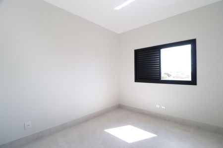 Apartamento para alugar com 84m², 3 quartos e 2 vagasQuarto 2