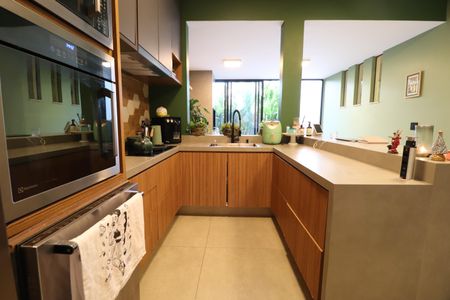 Casa de condomínio para alugar com 400m², 2 quartos e 4 vagasCozinha