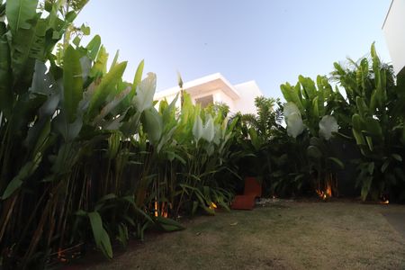 Casa de condomínio para alugar com 400m², 2 quartos e 4 vagasÁrea Externa