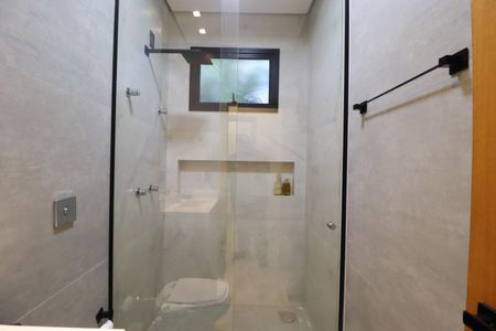 Casa de condomínio para alugar com 400m², 2 quartos e 4 vagasBanheiro da Suíte 1