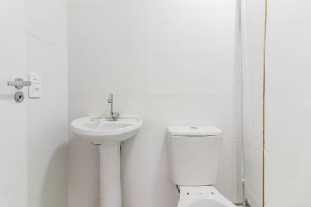 Apartamento à venda com 32m², 2 quartos e sem vaga Apartamento à venda com 32m², 2 quartos e sem vagaBanheiro
