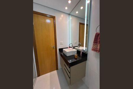 Apartamento à venda com 55m², 2 quartos e 1 vagaBanheiro