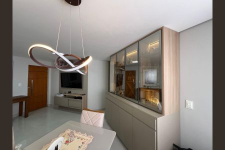 Apartamento à venda com 55m², 2 quartos e 1 vagaSala