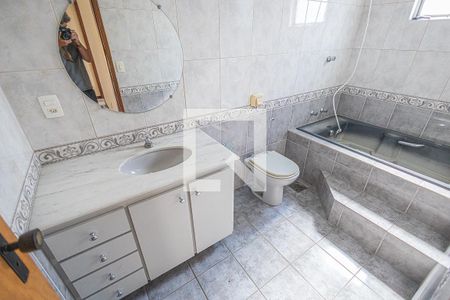 Apartamento à venda com 175m², 4 quartos e 2 vagasBanheiro 2