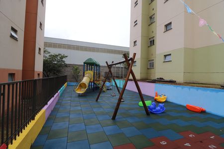 Apartamento para alugar com 45m², 2 quartos e sem vagaÁrea comum - Playground