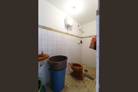 Casa à venda com 180m², 3 quartos e 2 vagasBanheiro de serviço