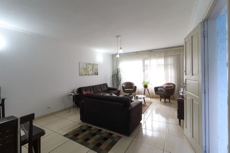 Casa à venda com 180m², 3 quartos e 2 vagasSala