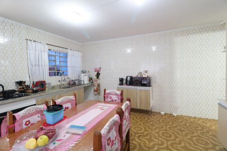 Casa à venda com 180m², 3 quartos e 2 vagasCozinha