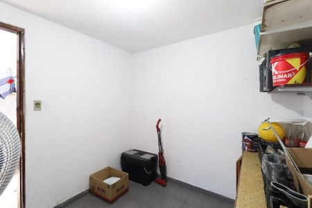 Casa à venda com 180m², 3 quartos e 2 vagasQuarto de serviço