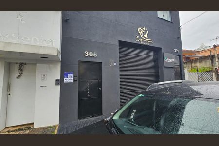 Casa para alugar com 52m², 2 quartos e sem vagaFachada + Placa