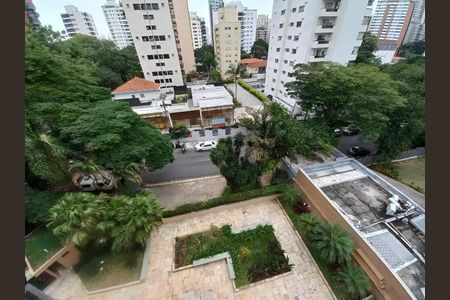 Apartamento à venda com 235m², 4 quartos e 4 vagasFoto 09