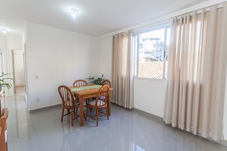 Apartamento à venda com 74m², 3 quartos e 2 vagas Apartamento à venda com 74m², 3 quartos e 2 vagasSala