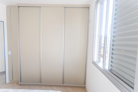 Apartamento à venda com 74m², 3 quartos e 2 vagas Apartamento à venda com 74m², 3 quartos e 2 vagasSuíte