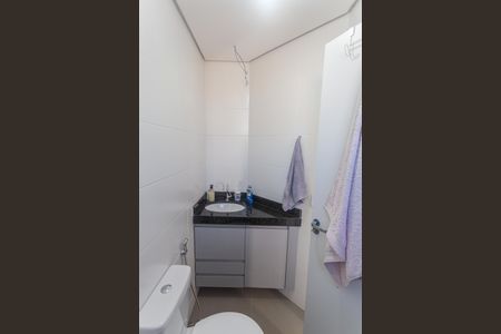 Apartamento à venda com 74m², 3 quartos e 2 vagas Apartamento à venda com 74m², 3 quartos e 2 vagasBanheiro da Suíte