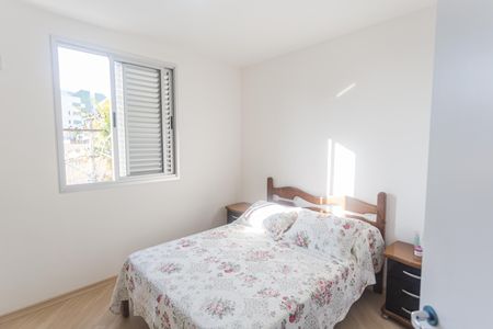 Apartamento à venda com 74m², 3 quartos e 2 vagas Apartamento à venda com 74m², 3 quartos e 2 vagasSuíte