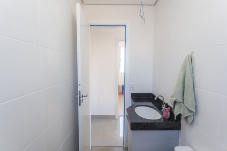 Apartamento à venda com 74m², 3 quartos e 2 vagas Apartamento à venda com 74m², 3 quartos e 2 vagasBanheiro Social