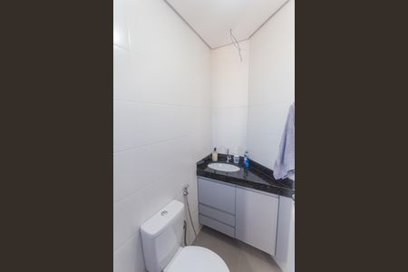 Apartamento à venda com 74m², 3 quartos e 2 vagas Apartamento à venda com 74m², 3 quartos e 2 vagasBanheiro da Suíte