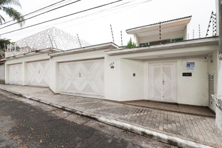 Casa à venda com 900m², 4 quartos e 12 vagasFachada