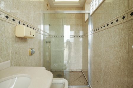 Casa à venda com 900m², 4 quartos e 12 vagasBanheiro da Piscina