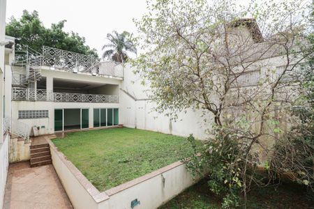 Casa à venda com 900m², 4 quartos e 12 vagasÁrea Externa