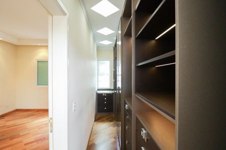 Casa à venda com 900m², 4 quartos e 12 vagasSuíte 1