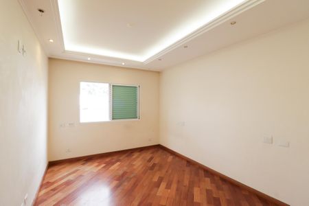 Casa à venda com 900m², 4 quartos e 12 vagasSuíte 4
