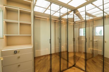 Casa à venda com 900m², 4 quartos e 12 vagasSuíte 3