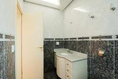 Casa à venda com 900m², 4 quartos e 12 vagasBanheiro da Suíte 1