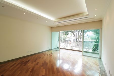 Casa à venda com 900m², 4 quartos e 12 vagasSala 2