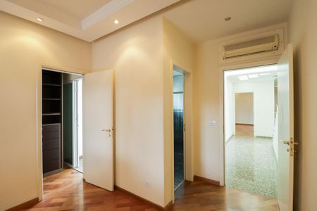 Casa à venda com 900m², 4 quartos e 12 vagasSuíte 1