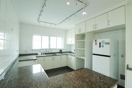 Casa à venda com 900m², 4 quartos e 12 vagasCozinha