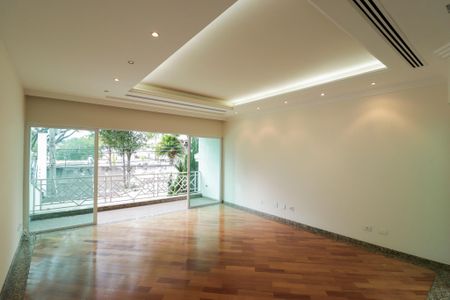 Casa à venda com 900m², 4 quartos e 12 vagasSala 2