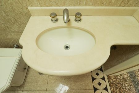 Casa à venda com 900m², 4 quartos e 12 vagasBanheiro da Suíte 4