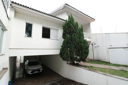 Casa à venda com 900m², 4 quartos e 12 vagasEntrada